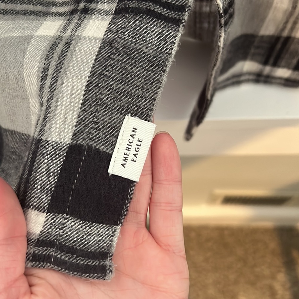 FLANNEL - Picture 4 of 5
